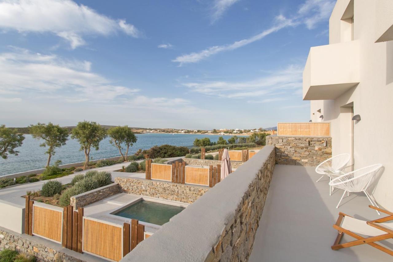 Paros Comfy Suites ナウサ エクステリア 写真