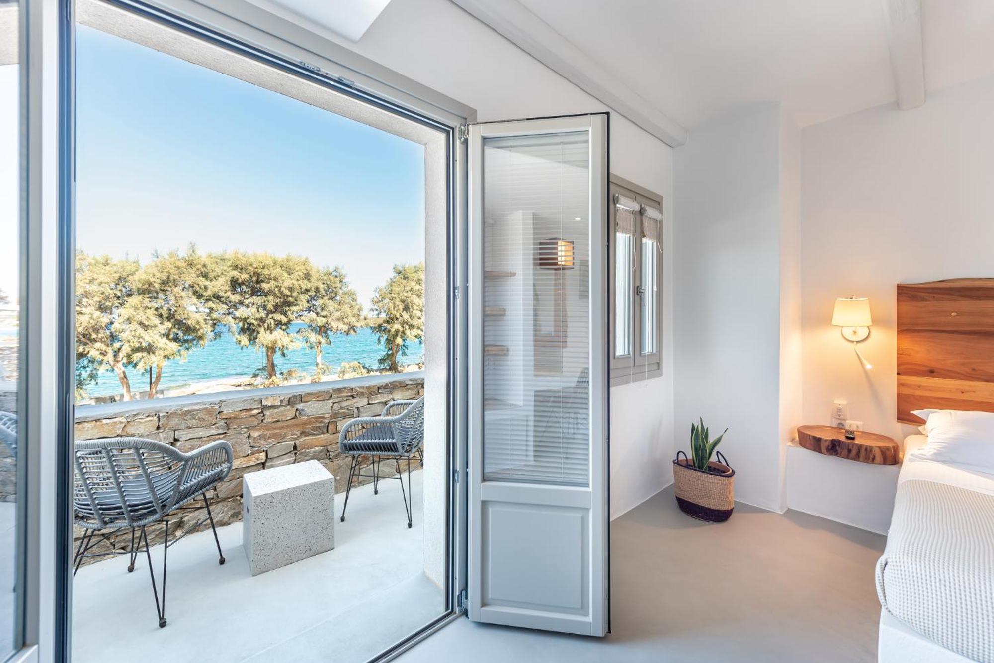 Paros Comfy Suites ナウサ エクステリア 写真